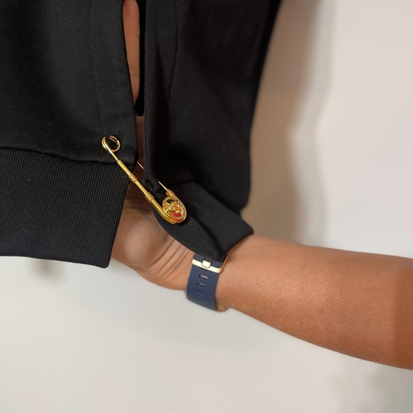 Authentic NEW Versace safety Pin sweater - Picture 10 of 16